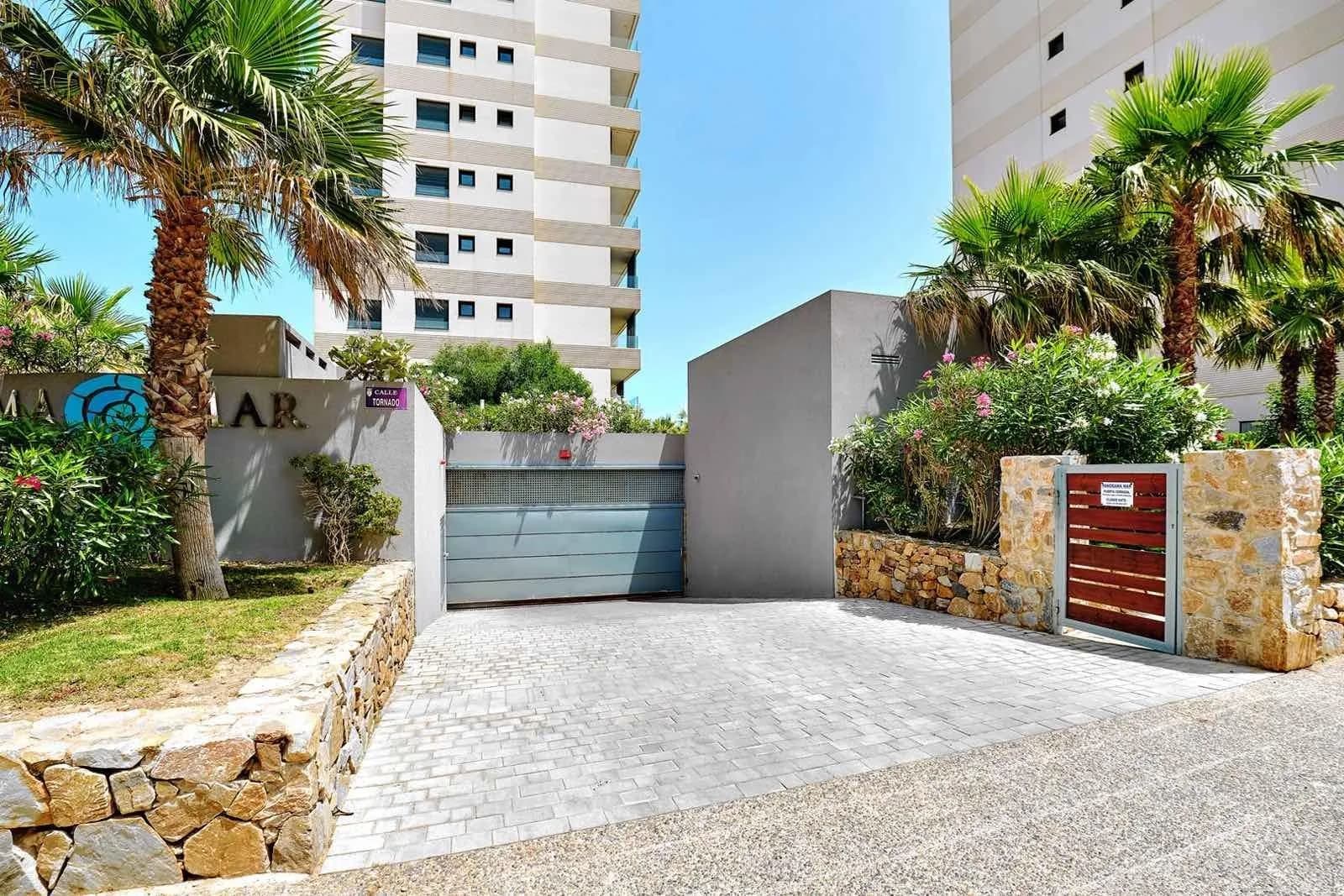 Apartment de 3 dormitorios en venta en Torrevieja, Alicante - Image 7