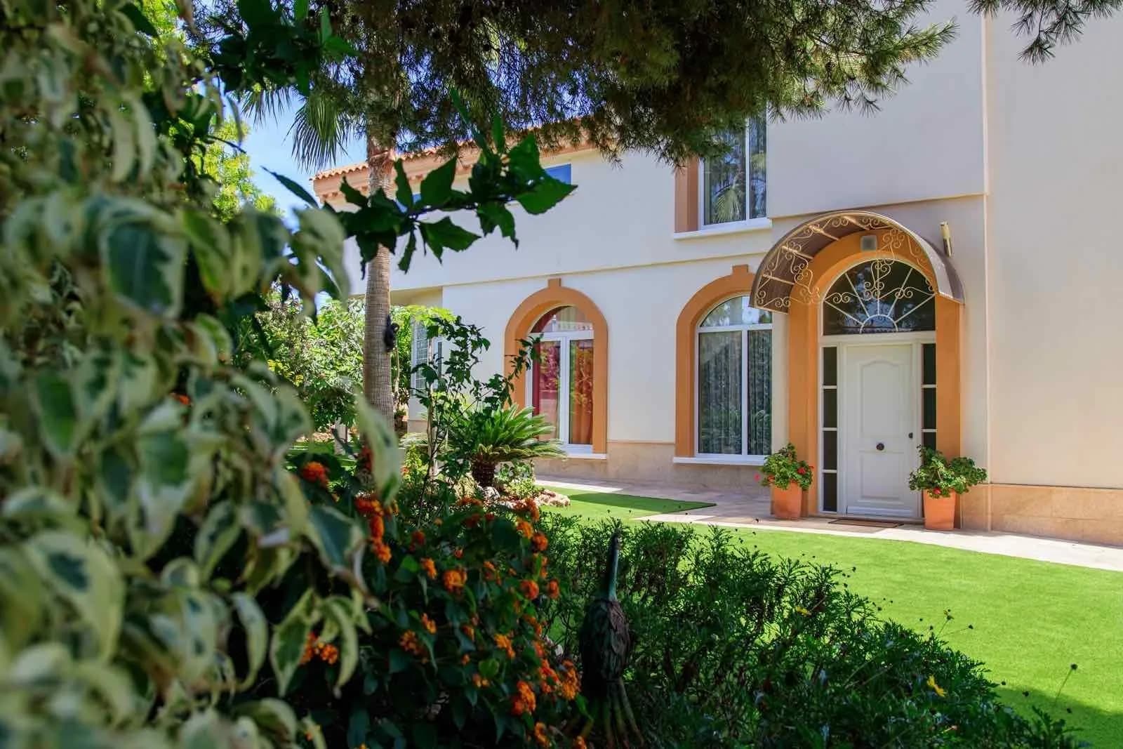 Villa de 5 dormitorios en venta en Ciudad quesada, Alicante - Image 2