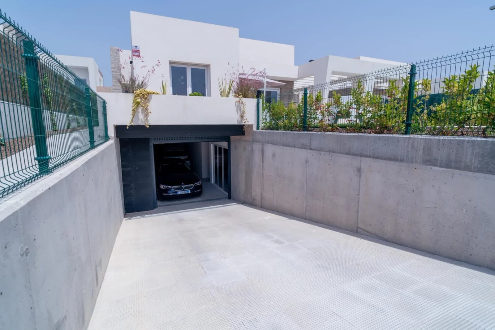 Villa de 3 dormitorios en venta en Algorfa, Alicante - Image 3
