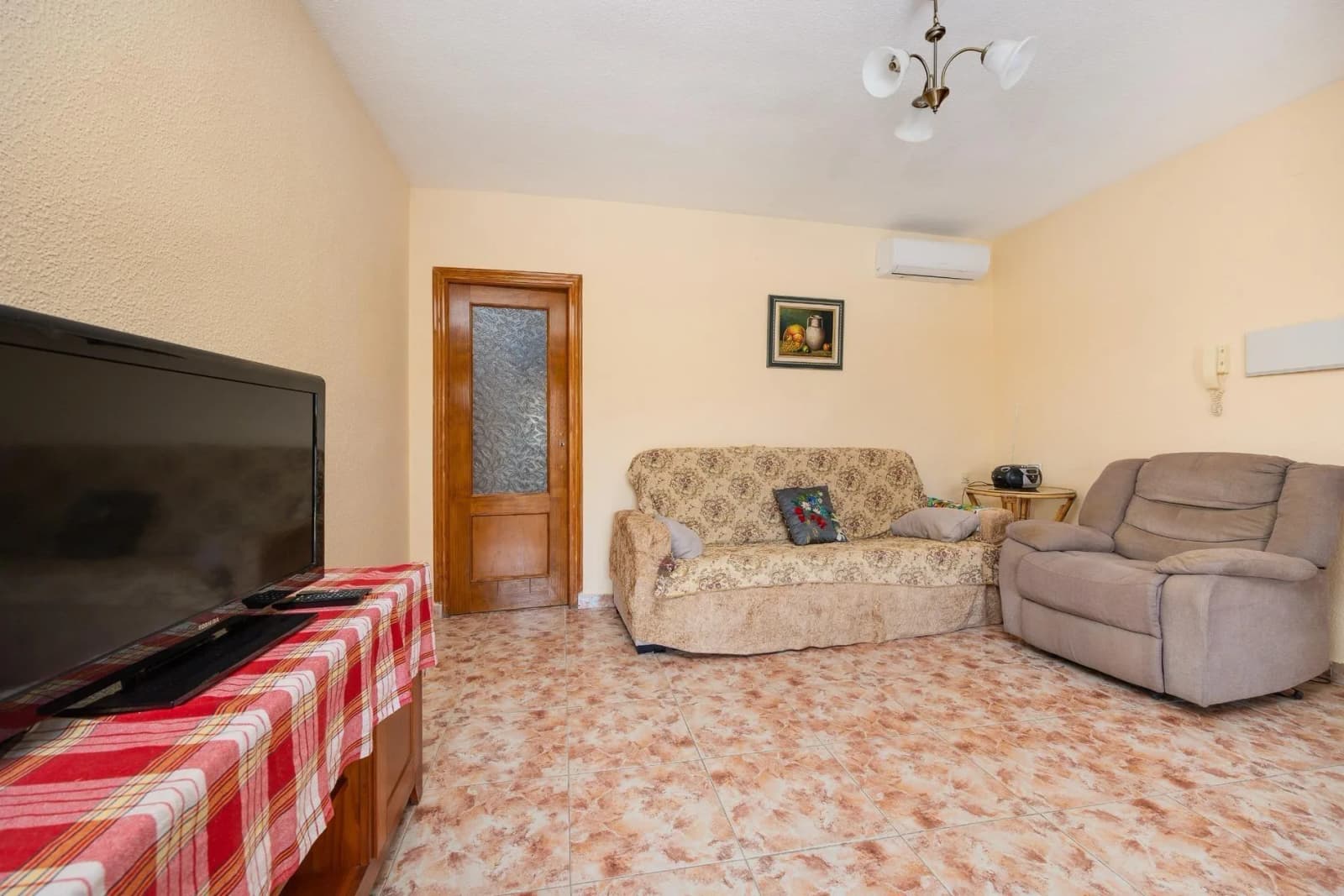 Villa de 3 dormitorios en venta en Torrevieja, Alicante - Image 5