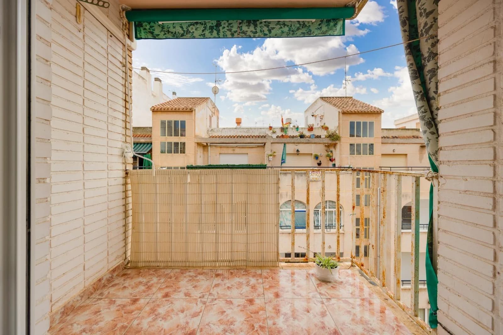 Villa de 3 dormitorios en venta en Torrevieja, Alicante - Image 8
