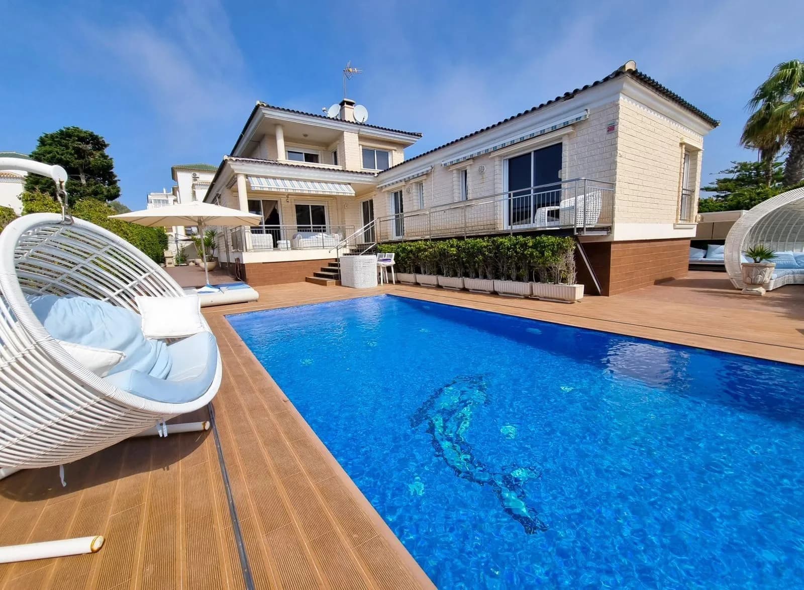 Villa de 5 dormitorios en venta en Torrevieja, Alicante - Image 6