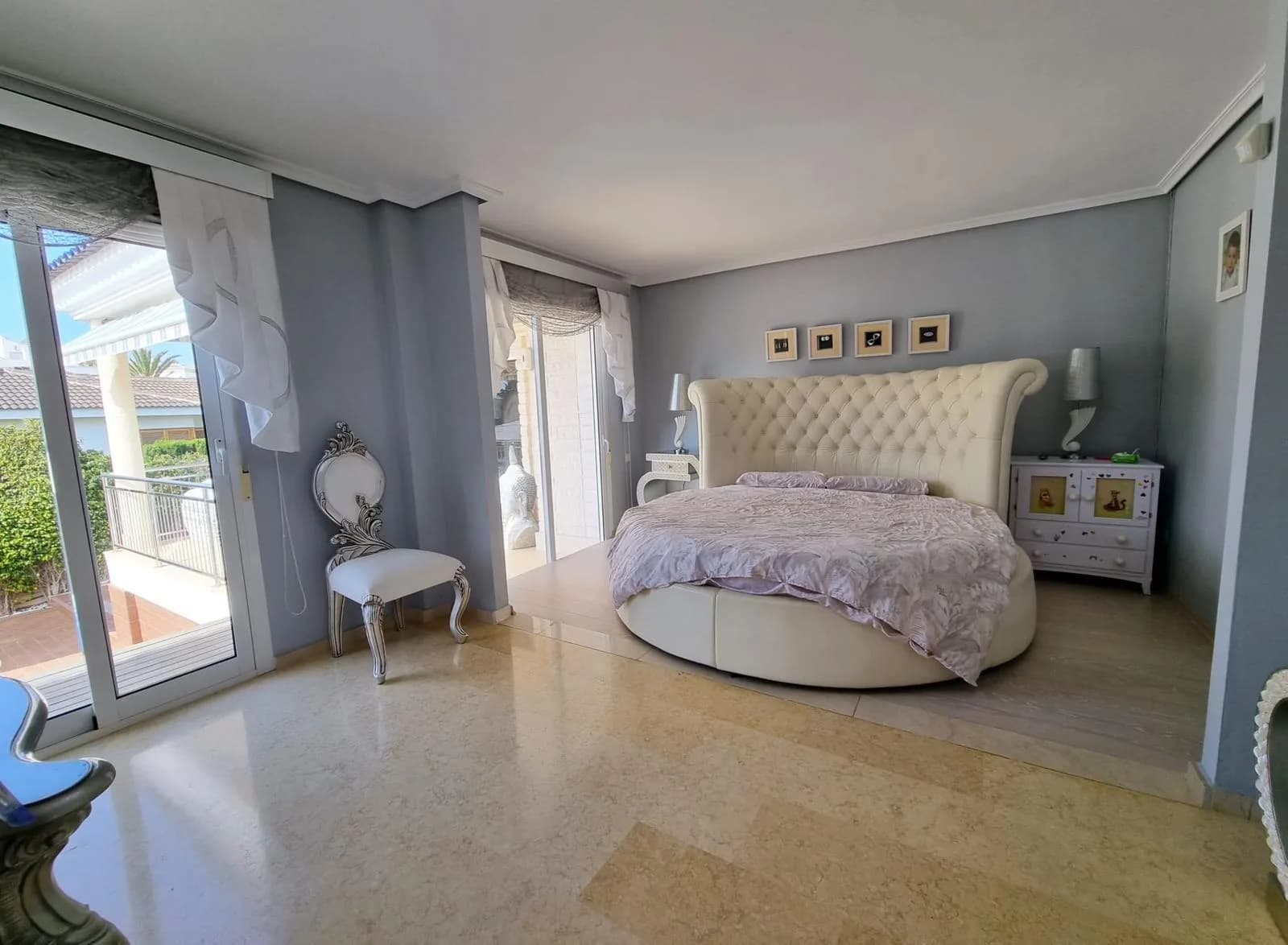 Villa de 5 dormitorios en venta en Torrevieja, Alicante - Image 7