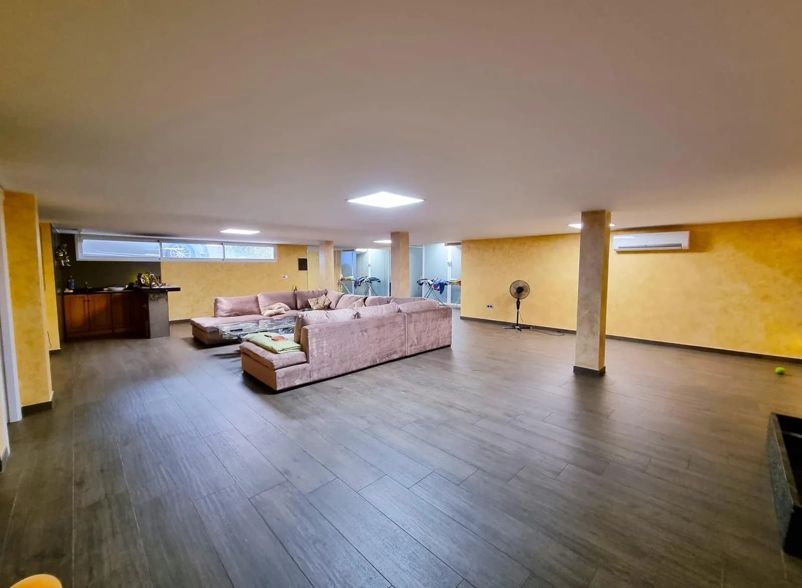 Villa de 5 dormitorios en venta en Torrevieja, Alicante - Image 8