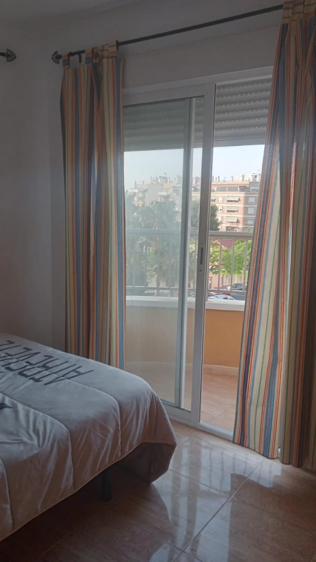Apartment de 2 dormitorios en venta en Torrevieja, Alicante - Image 5