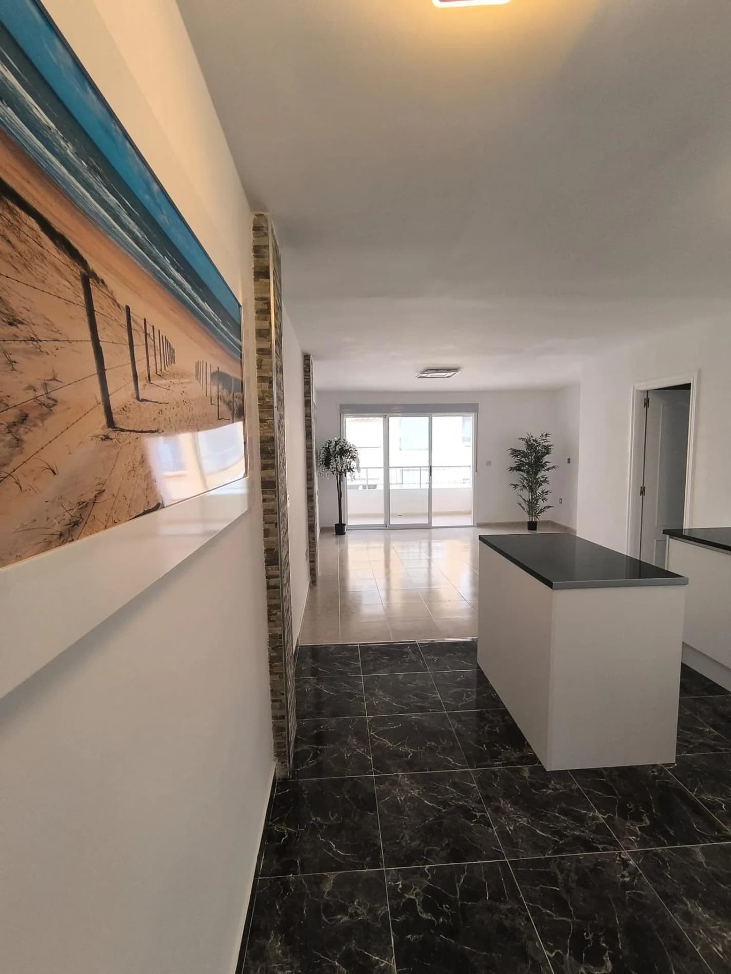 Apartment de 3 dormitorios en venta en Torrevieja, Alicante - Image 6