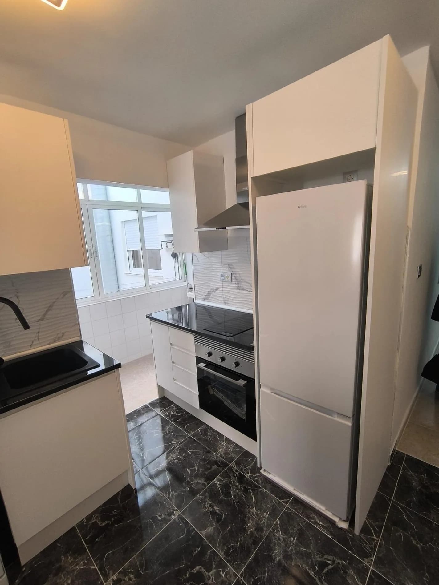 Apartment de 3 dormitorios en venta en Torrevieja, Alicante - Image 9