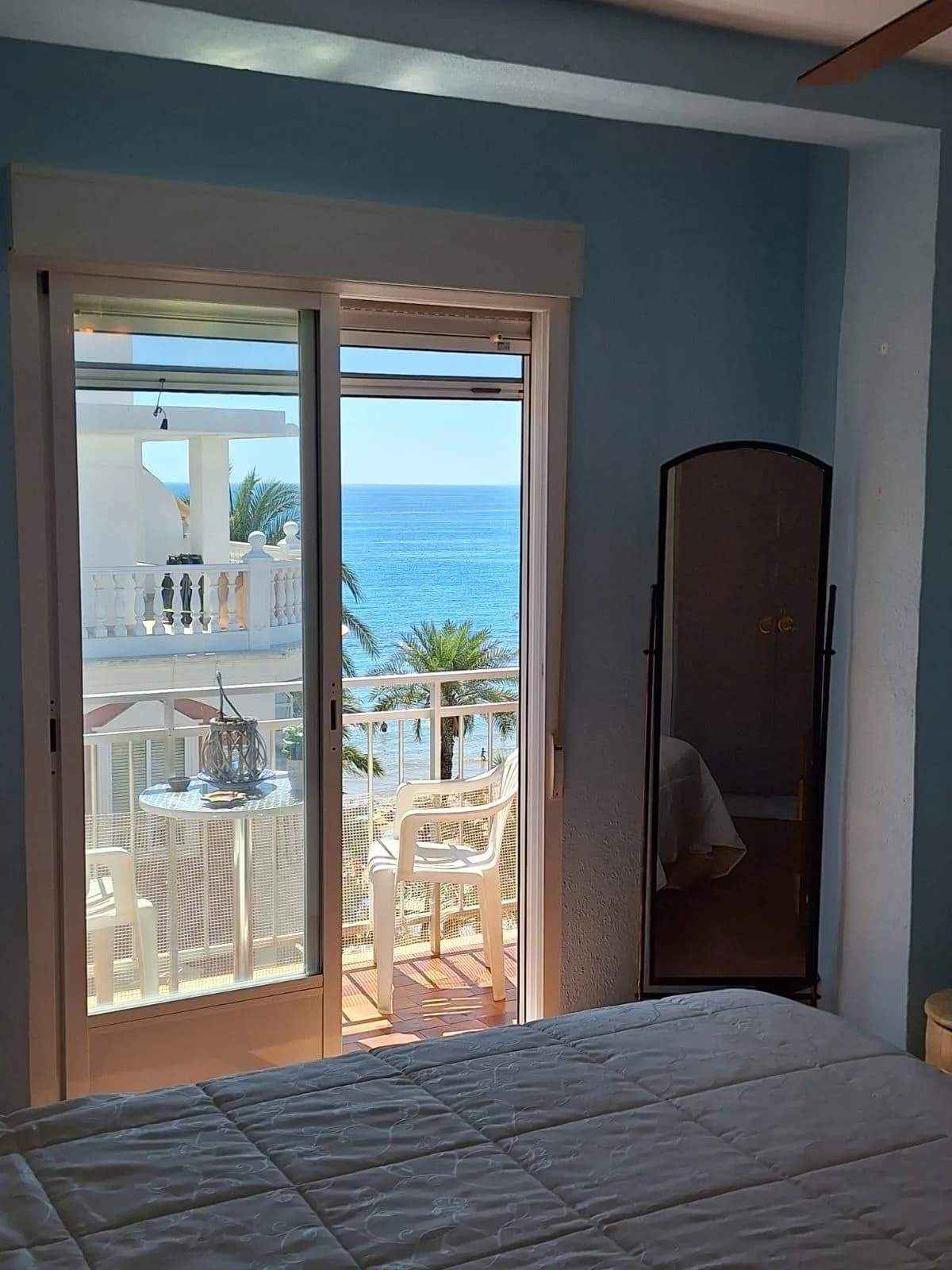 Apartment de 4 dormitorios en venta en Torrevieja, Alicante - Image 4