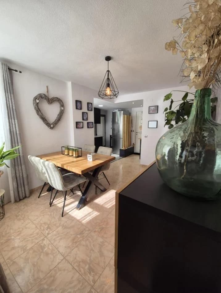 Apartment de 2 dormitorios en venta en l'Alfas del Pi, Alicante