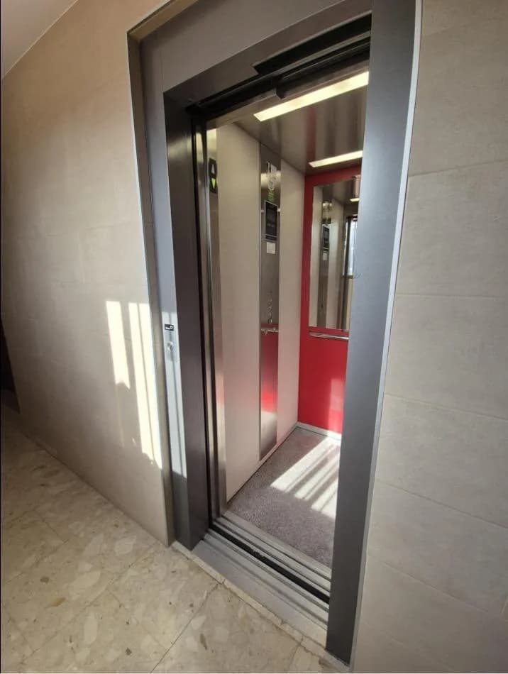 Apartment de 2 dormitorios en venta en l'Alfas del Pi, Alicante - Image 2
