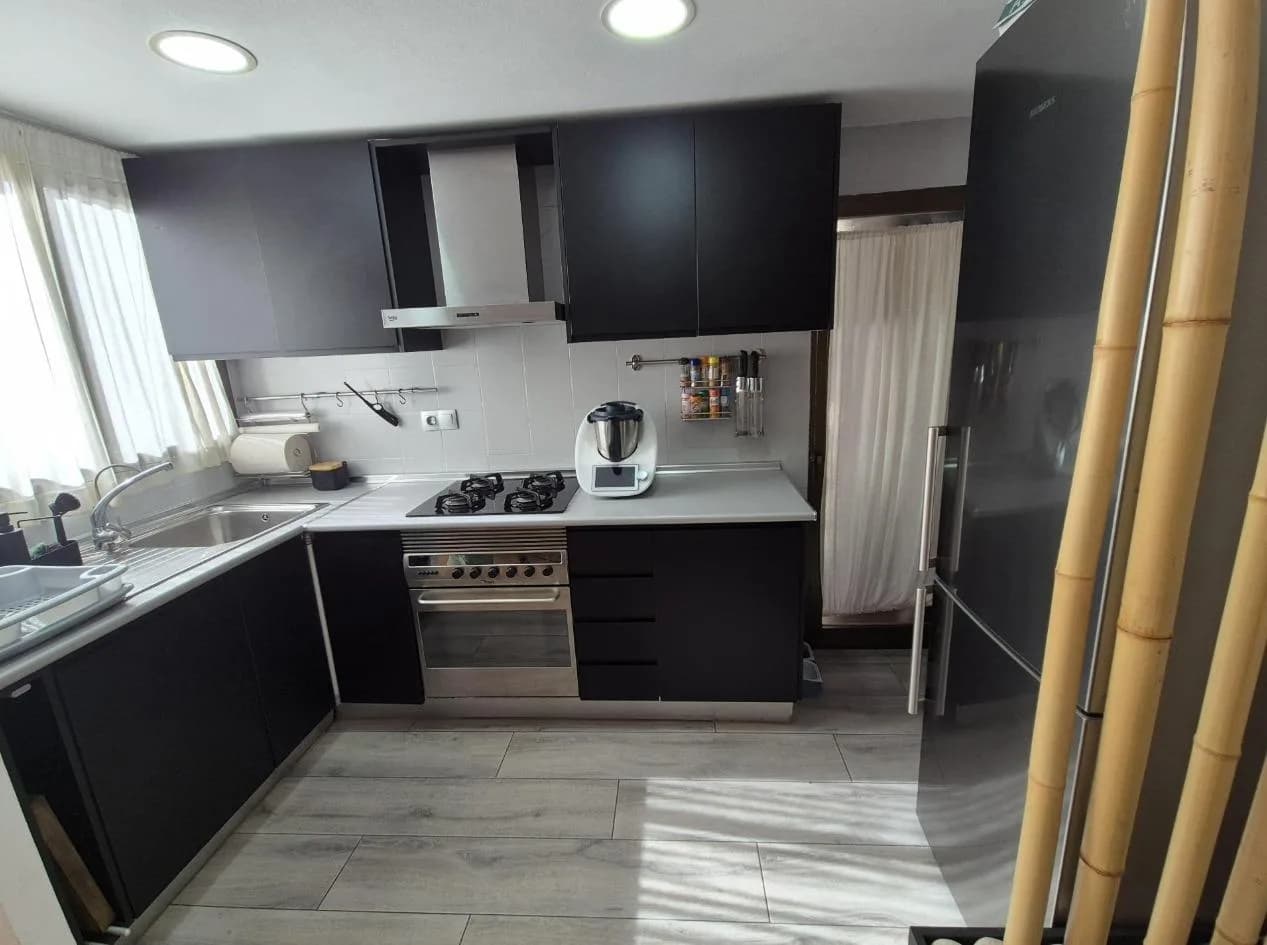 Apartment de 2 dormitorios en venta en l'Alfas del Pi, Alicante - Image 3