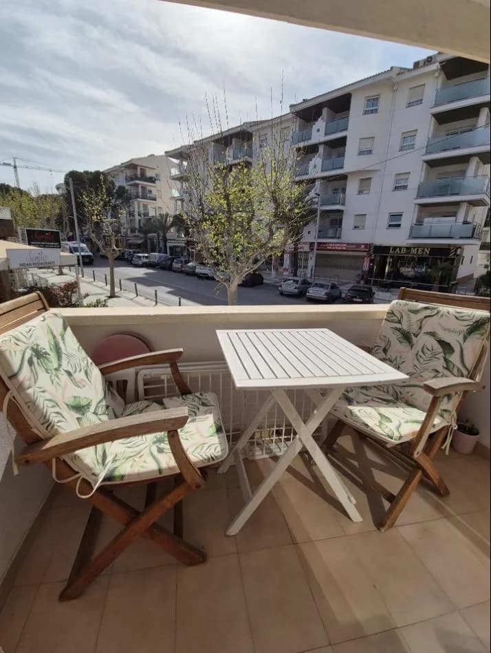 Apartment de 2 dormitorios en venta en l'Alfas del Pi, Alicante - Image 8