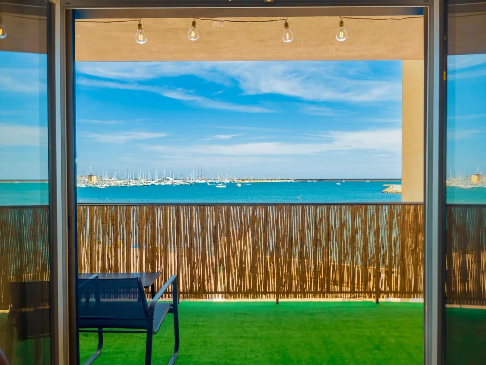 Apartment de 2 dormitorios en venta en Torrevieja, Alicante - Image 3