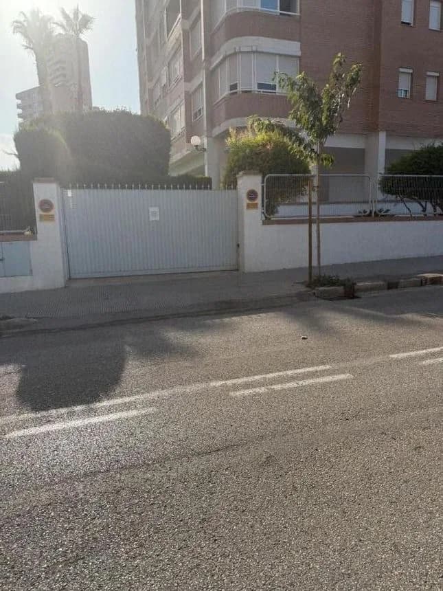 Garage In Benidorm - Image 2
