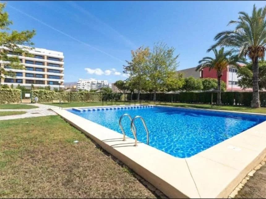Apartment de 4 dormitorios en venta en Villajoyosa, Alicante - Image 3