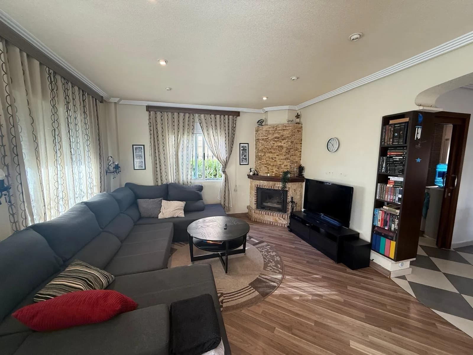 Villa с 3 спальнями на продажу в Orihuela Costa, Alicante - Image 9