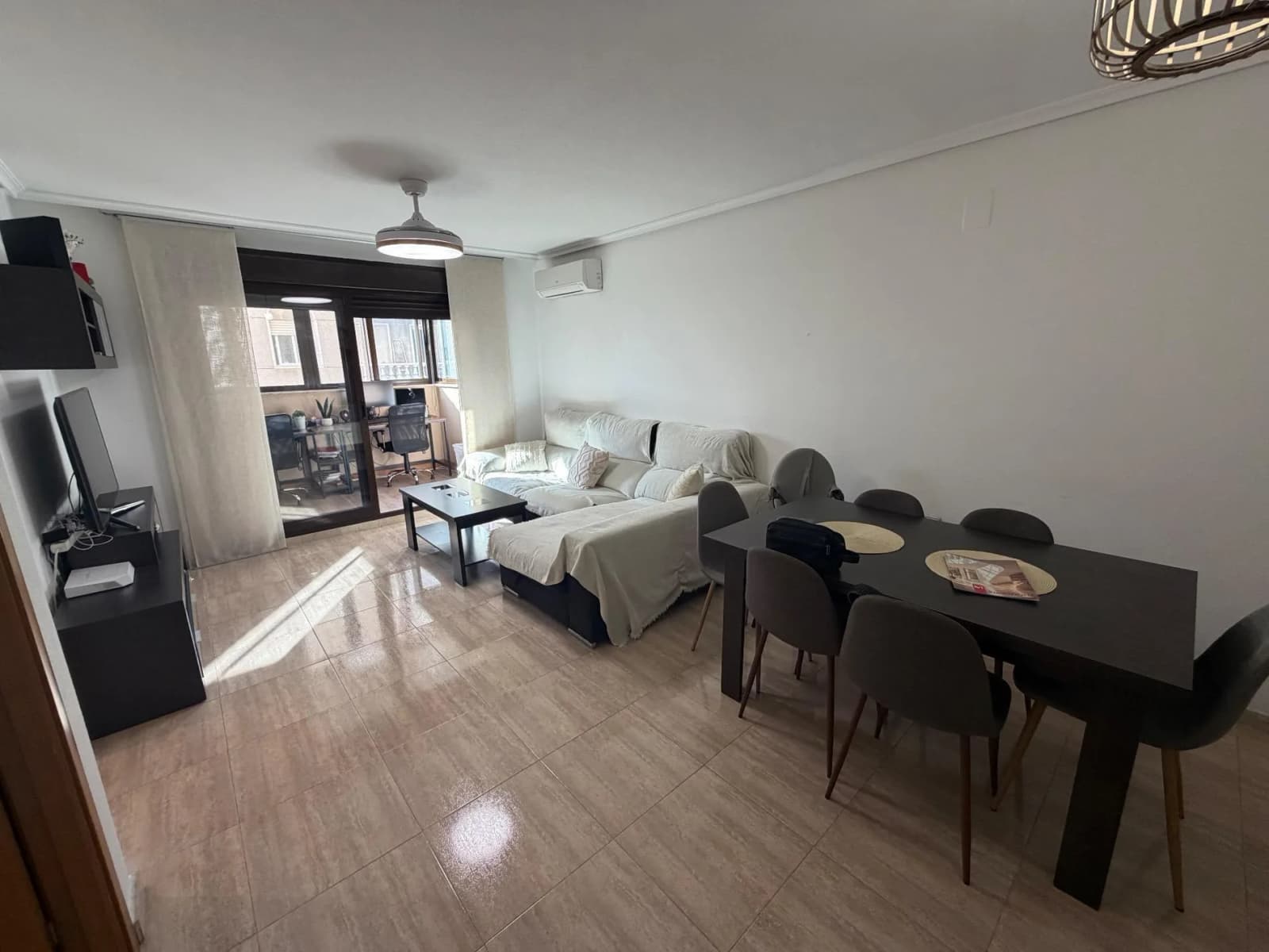 Apartment de 2 dormitorios en venta en Torrevieja, Alicante