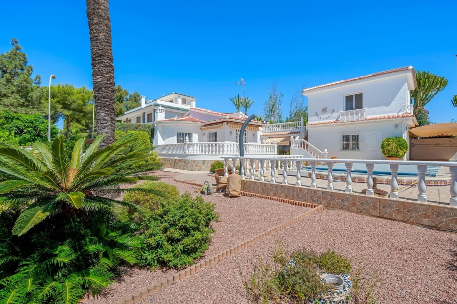 Villa de 3 dormitorios en venta en Rojales, Alicante - Image 5