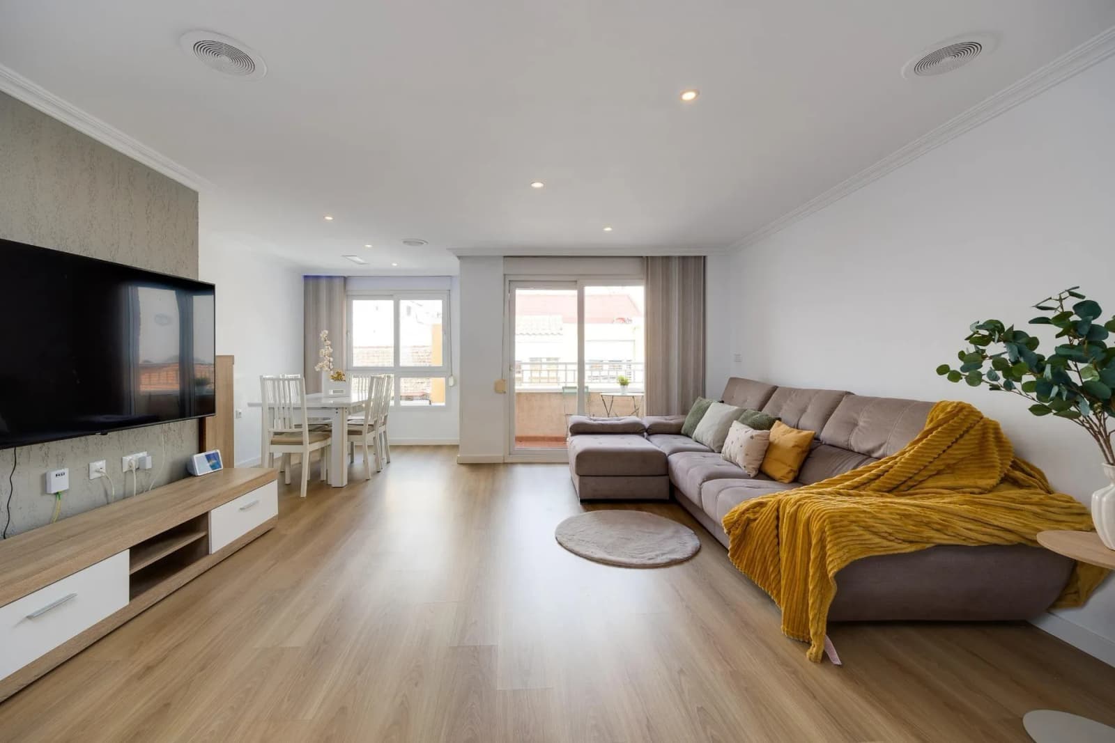 Apartment de 3 dormitorios en venta en Torrevieja, Alicante