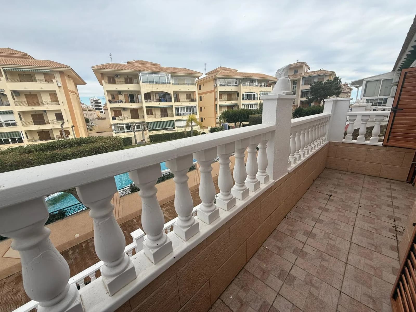 Villa de 2 dormitorios en venta en Torrevieja, Alicante - Image 5