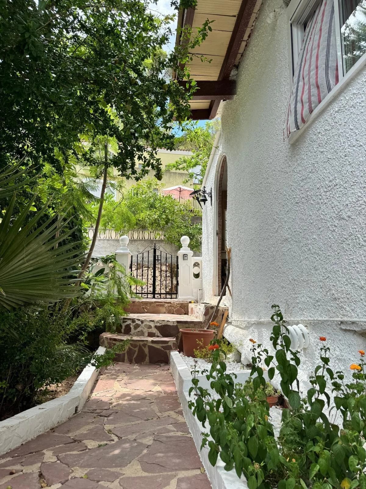 Villa de 4 dormitorios en venta en Gandia, Valencia - Image 8