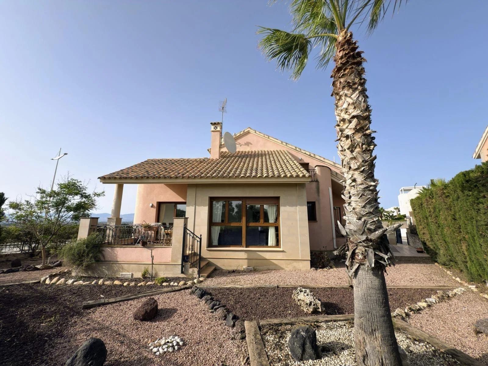Villa de 3 dormitorios en venta en Algorfa, Alicante