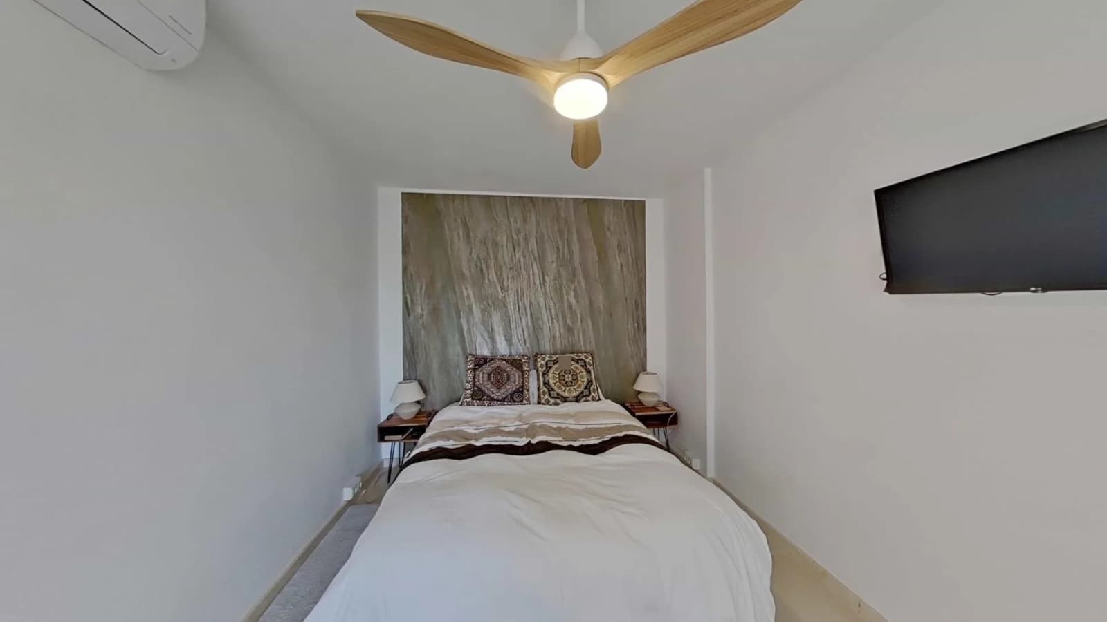 Villa de 4 dormitorios en venta en Orihuela Costa, Alicante - Image 8
