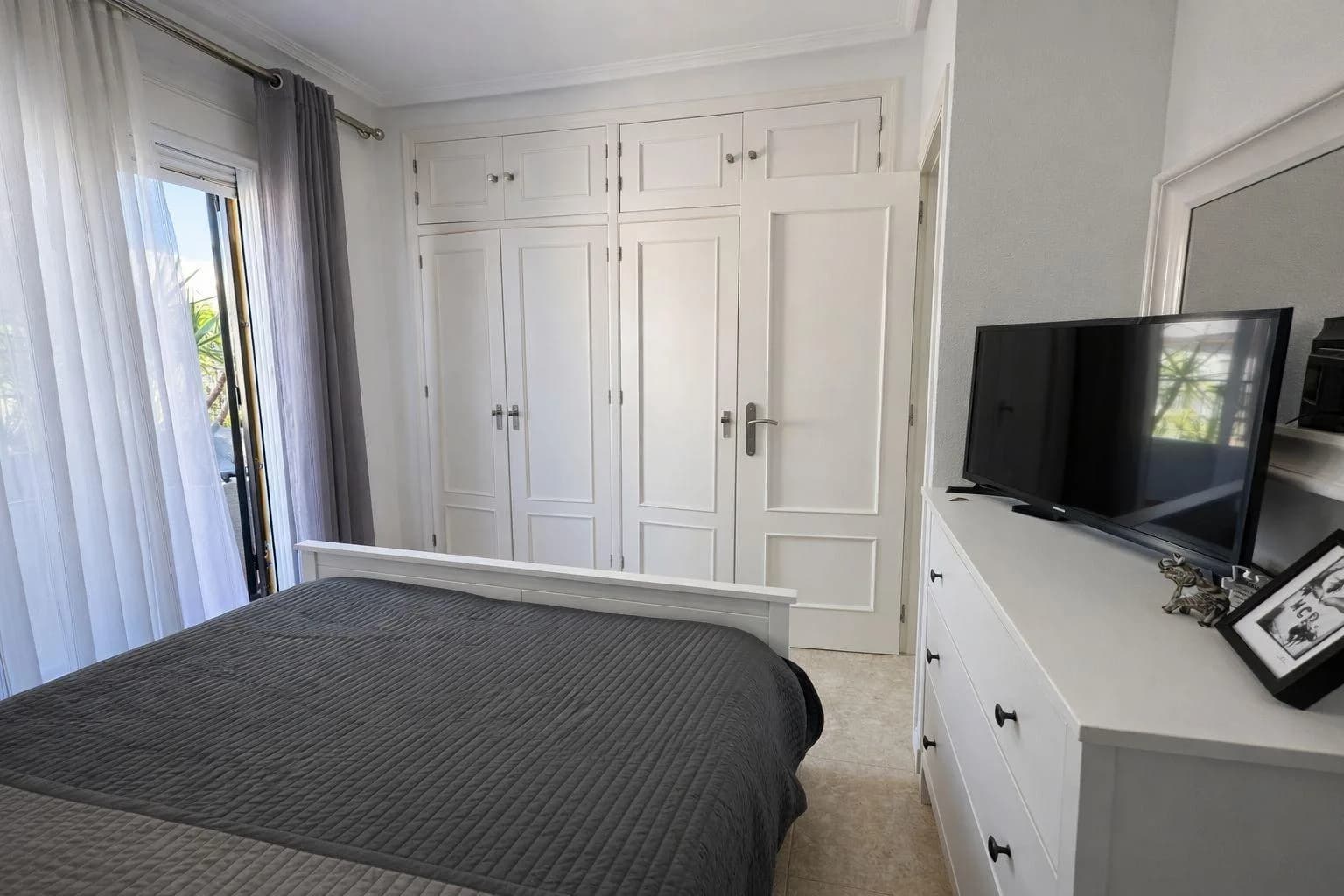 Terraced House In Torrevieja - Image 3