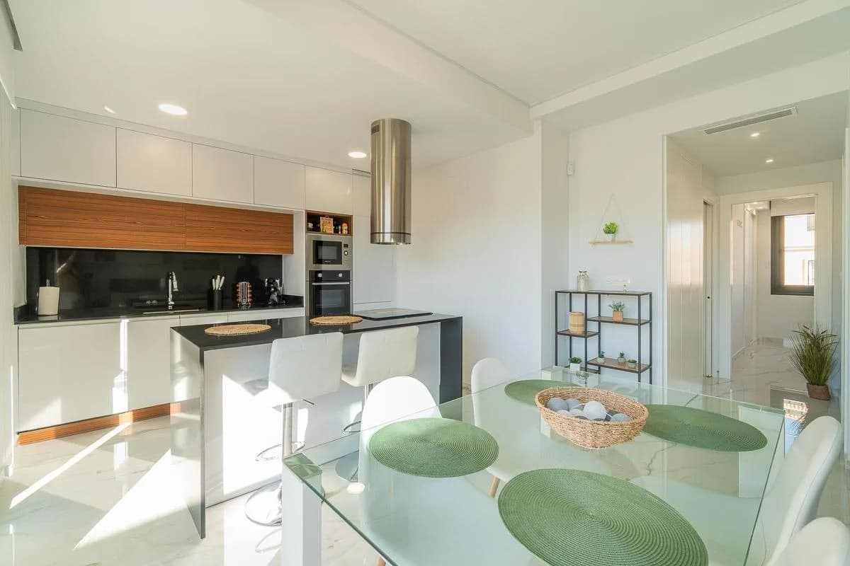 Apartment de 2 dormitorios en venta en Orihuela Costa, Alicante - Image 8