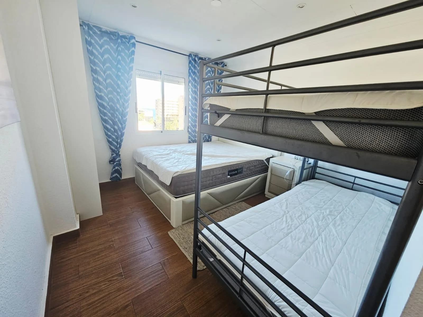 Duplex de 3 dormitorios en venta en Torrevieja, Alicante - Image 6