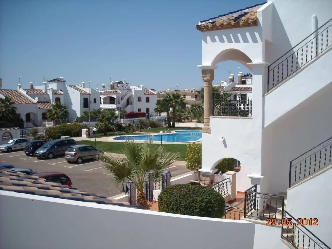 Duplex de 2 dormitorios en venta en Orihuela Costa, Alicante - Image 4