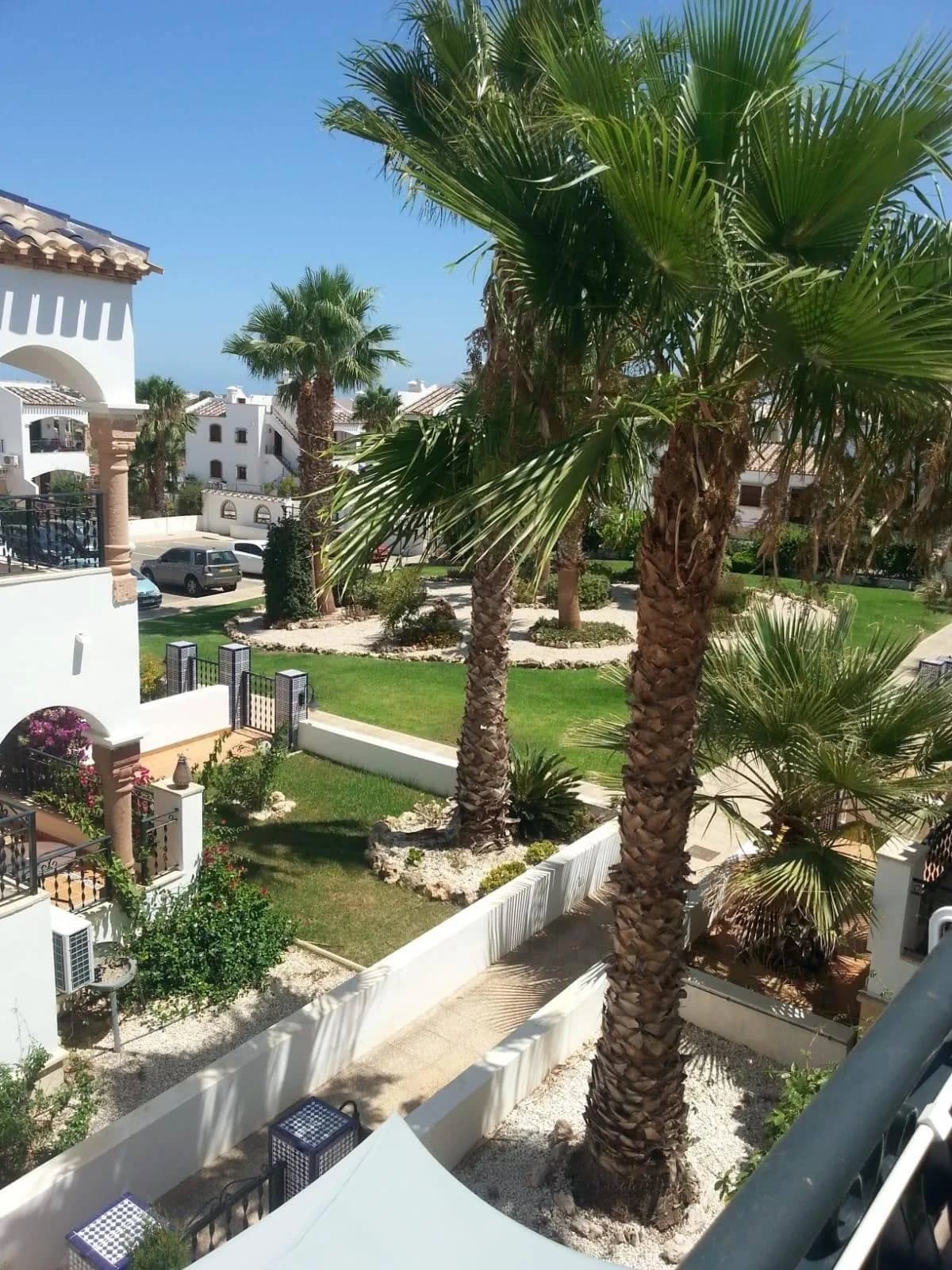Duplex de 2 dormitorios en venta en Orihuela Costa, Alicante - Image 5