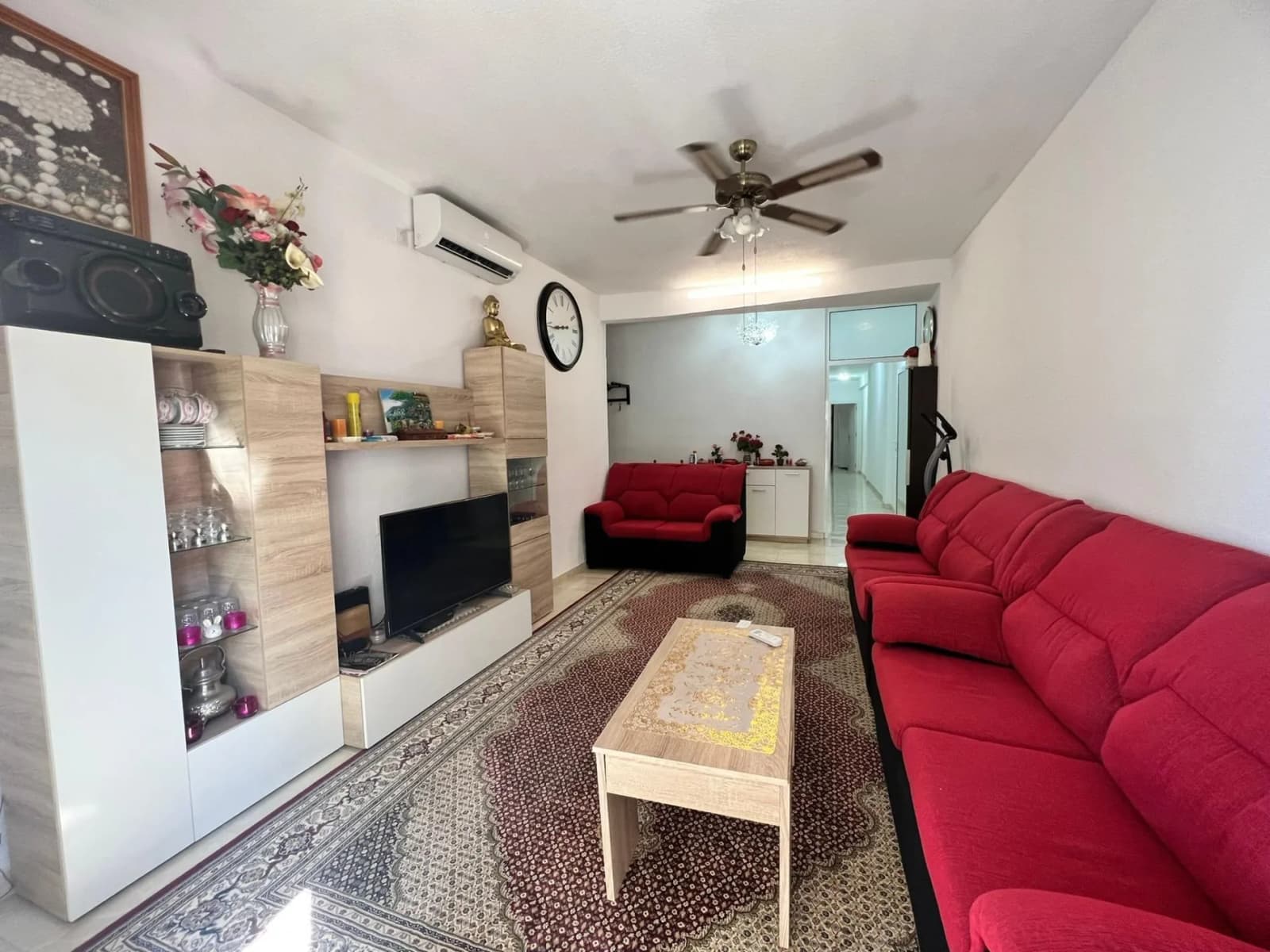 Apartment de 4 dormitorios en venta en Torrevieja, Alicante - Image 2