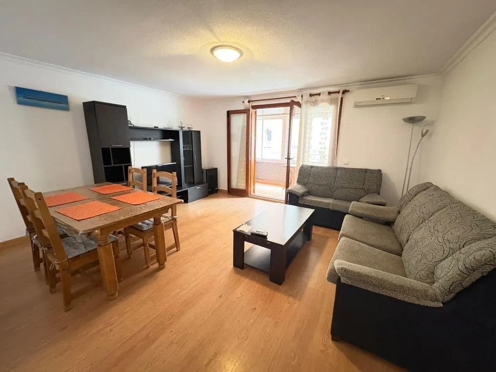 Apartment de 2 dormitorios en venta en Torrevieja, Alicante - Image 5