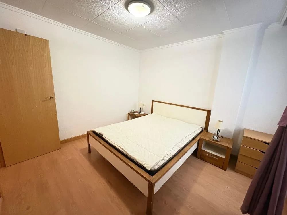 Apartment de 2 dormitorios en venta en Torrevieja, Alicante - Image 9