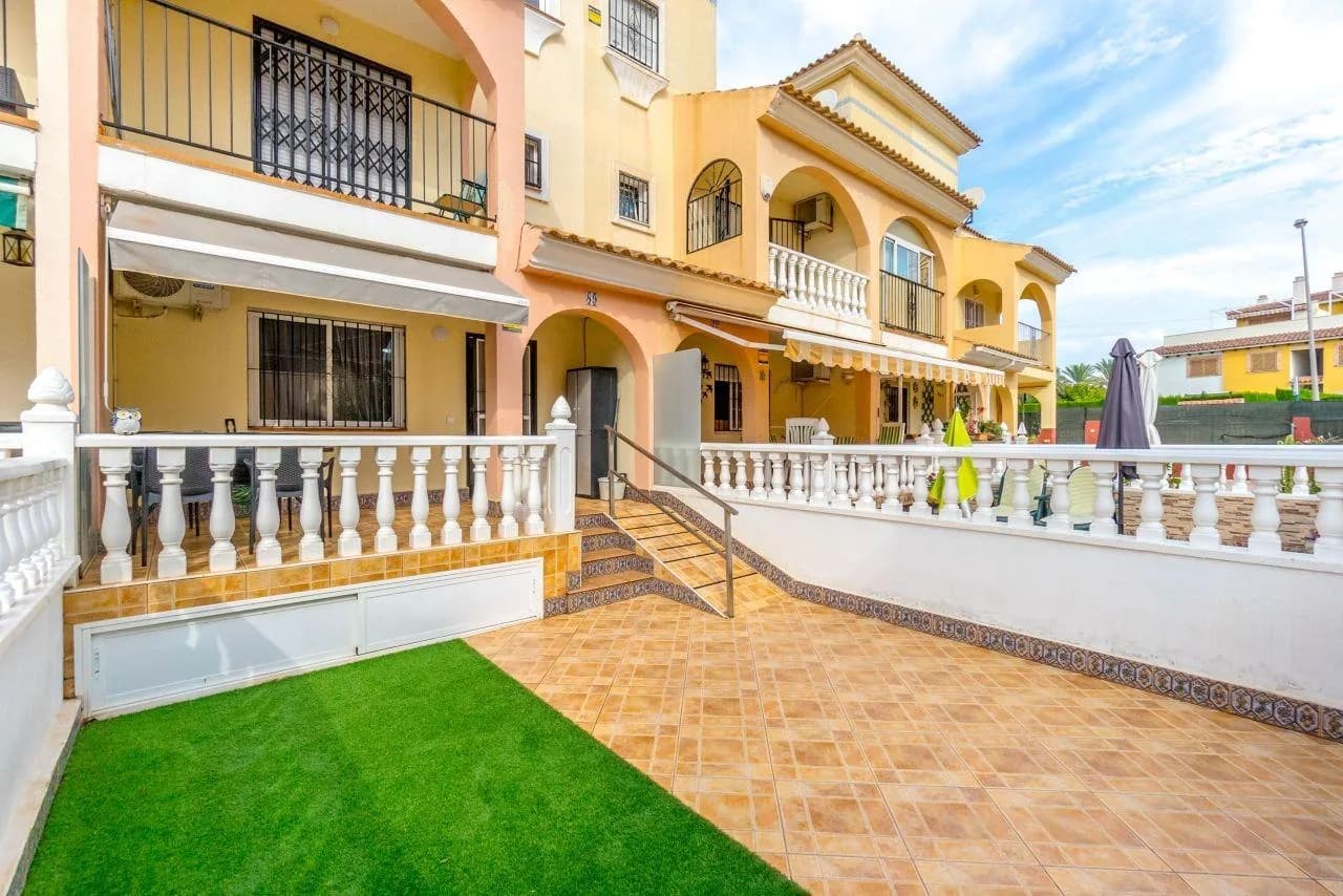Terraced House In Orihuela Costa - Image 2