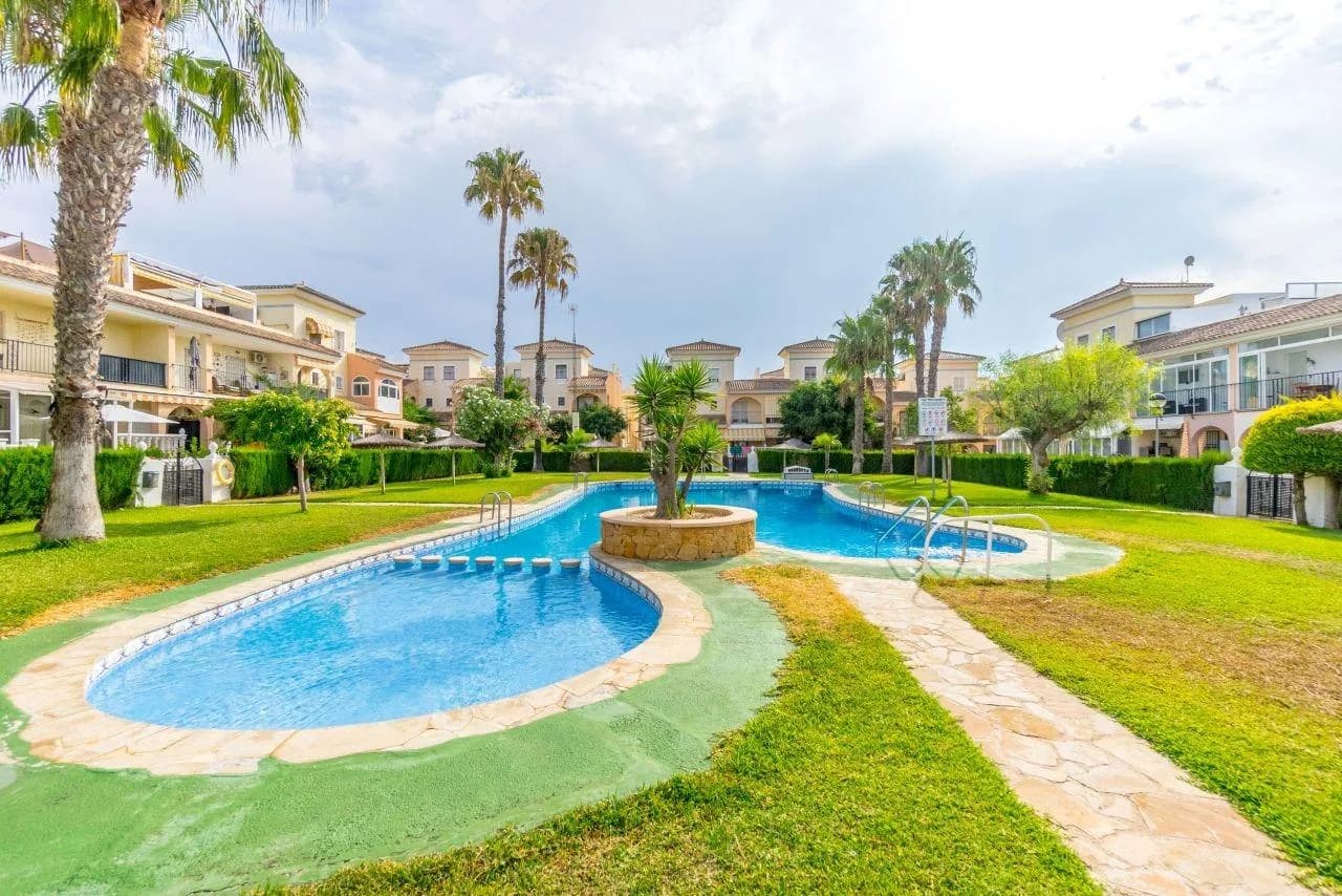 Terraced House In Orihuela Costa - Image 4
