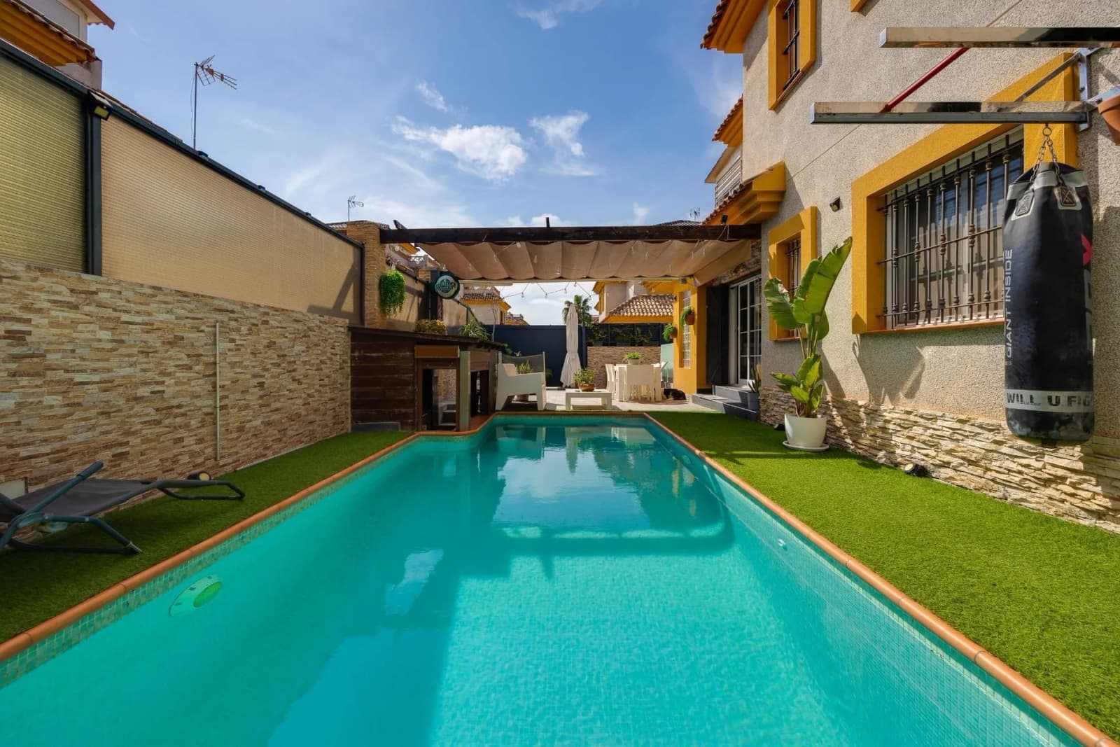 Villa de 3 dormitorios en venta en Los Montesinos, Alicante - Image 3