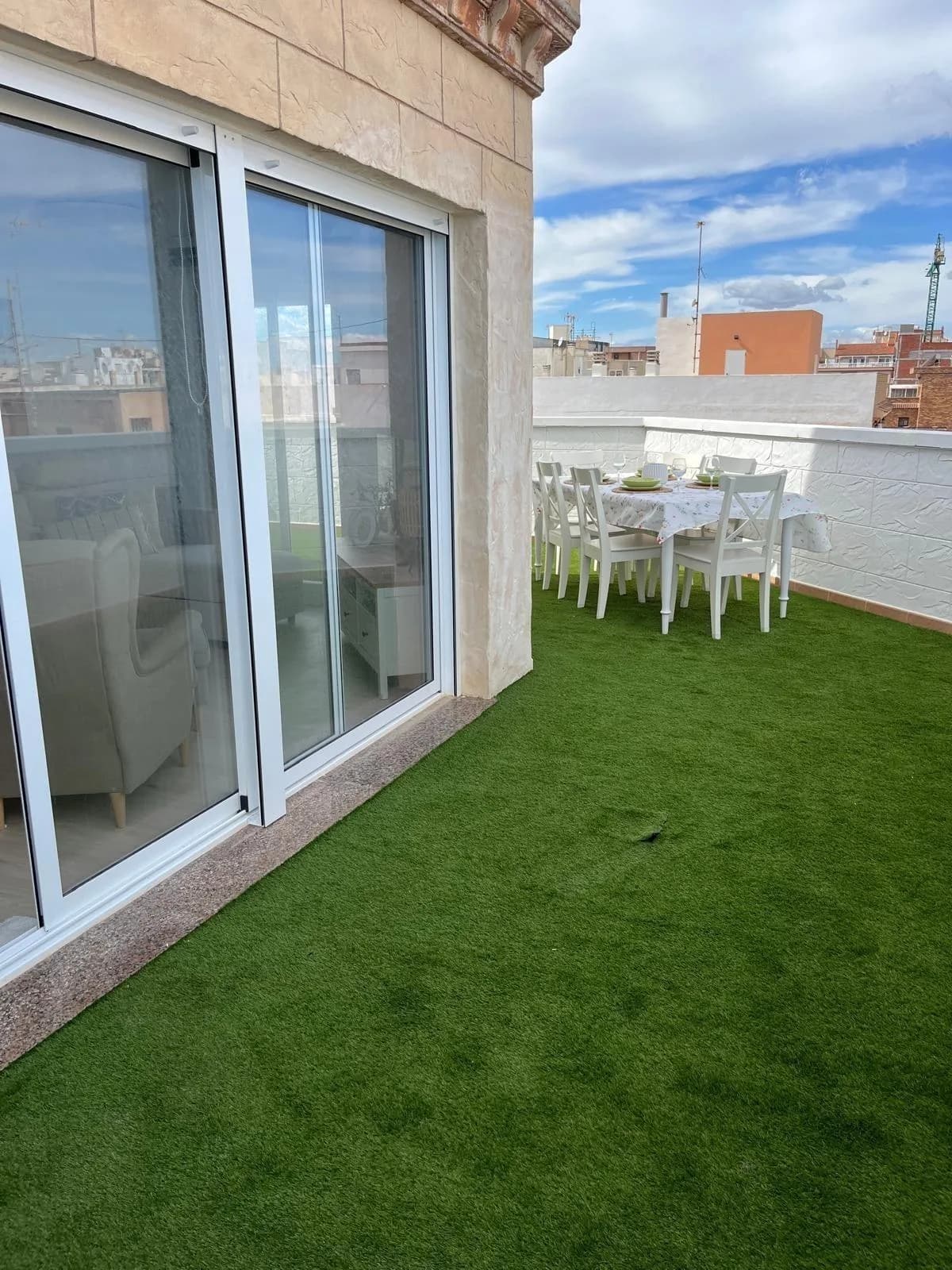 Villa de 2 dormitorios en venta en Torrevieja, Alicante - Image 4