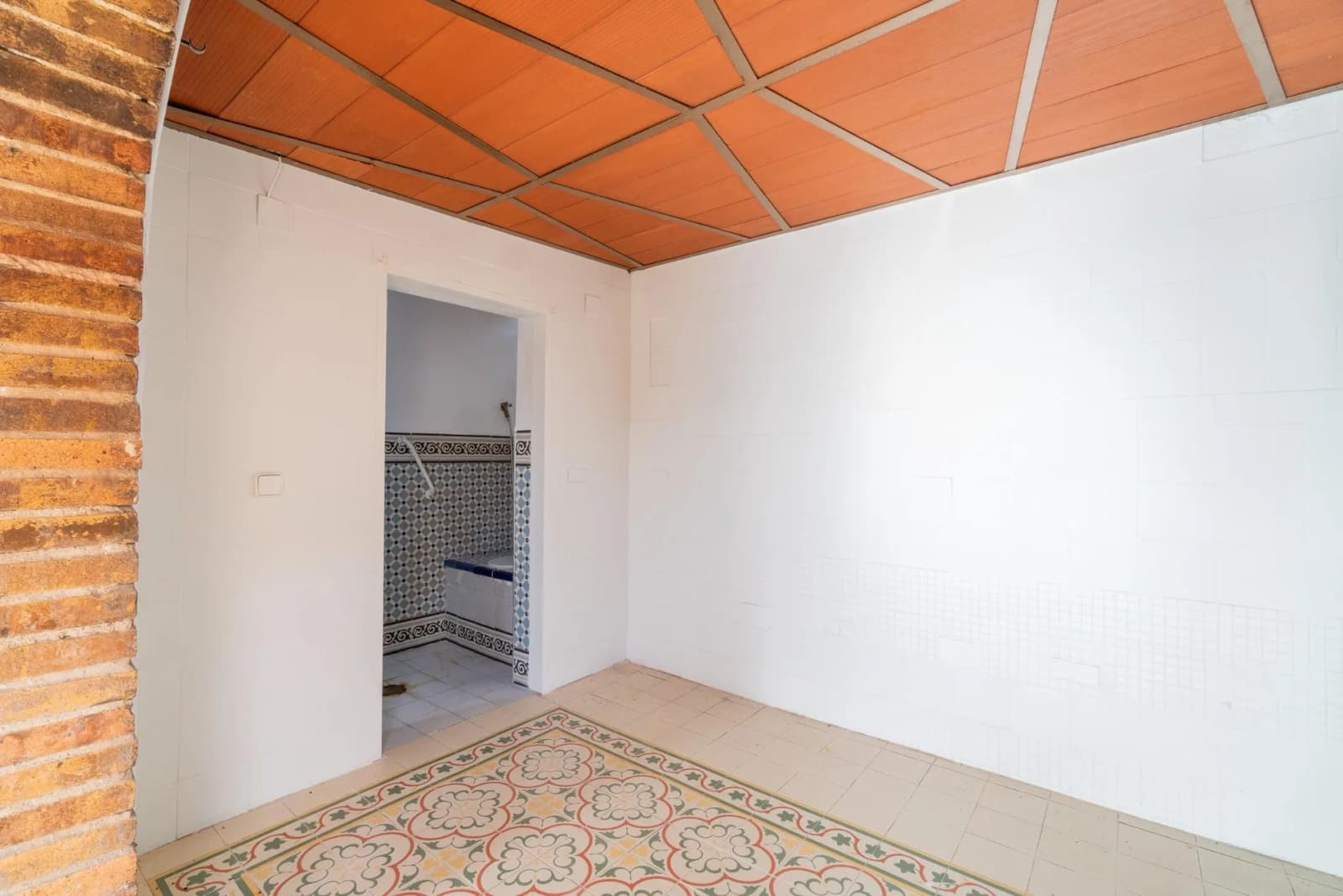 Villa de 4 dormitorios en venta en Torrevieja, Alicante - Image 4