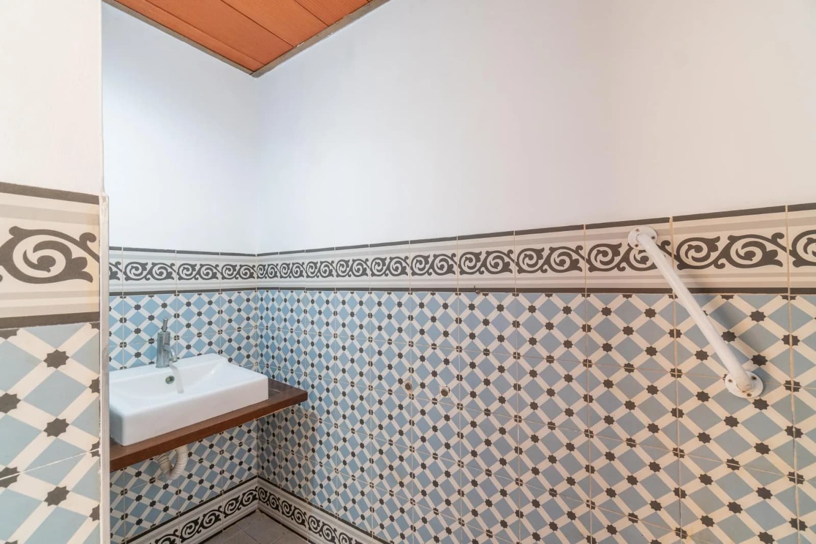 Villa de 4 dormitorios en venta en Torrevieja, Alicante - Image 6