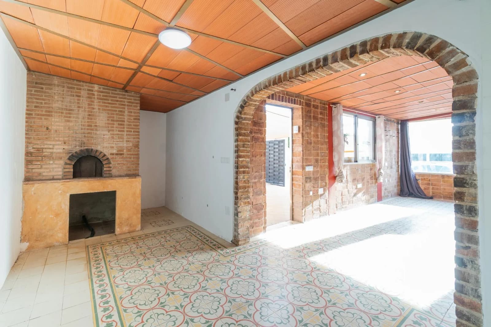 Villa de 4 dormitorios en venta en Torrevieja, Alicante - Image 7