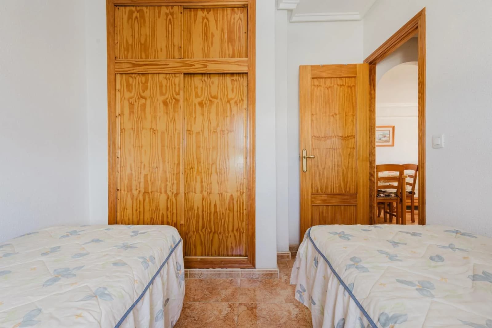 Apartment de 3 dormitorios en venta en Torrevieja, Alicante - Image 7