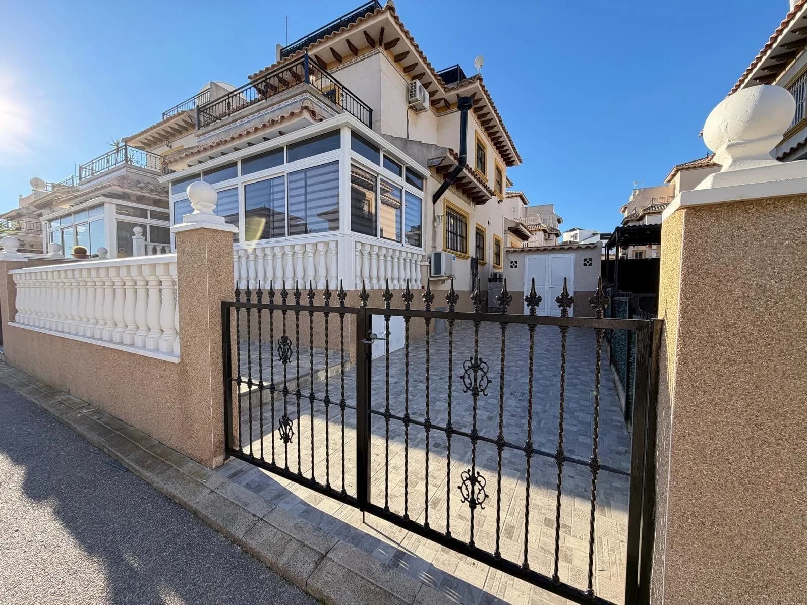 Terraced House In Orihuela Costa - Image 2