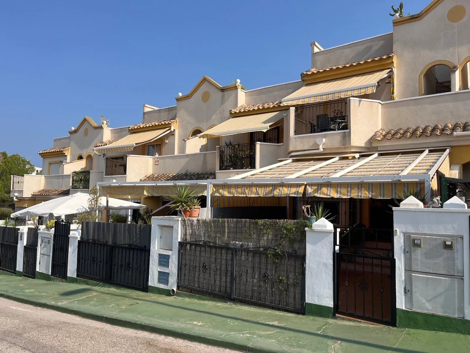 Terraced House In Torrevieja