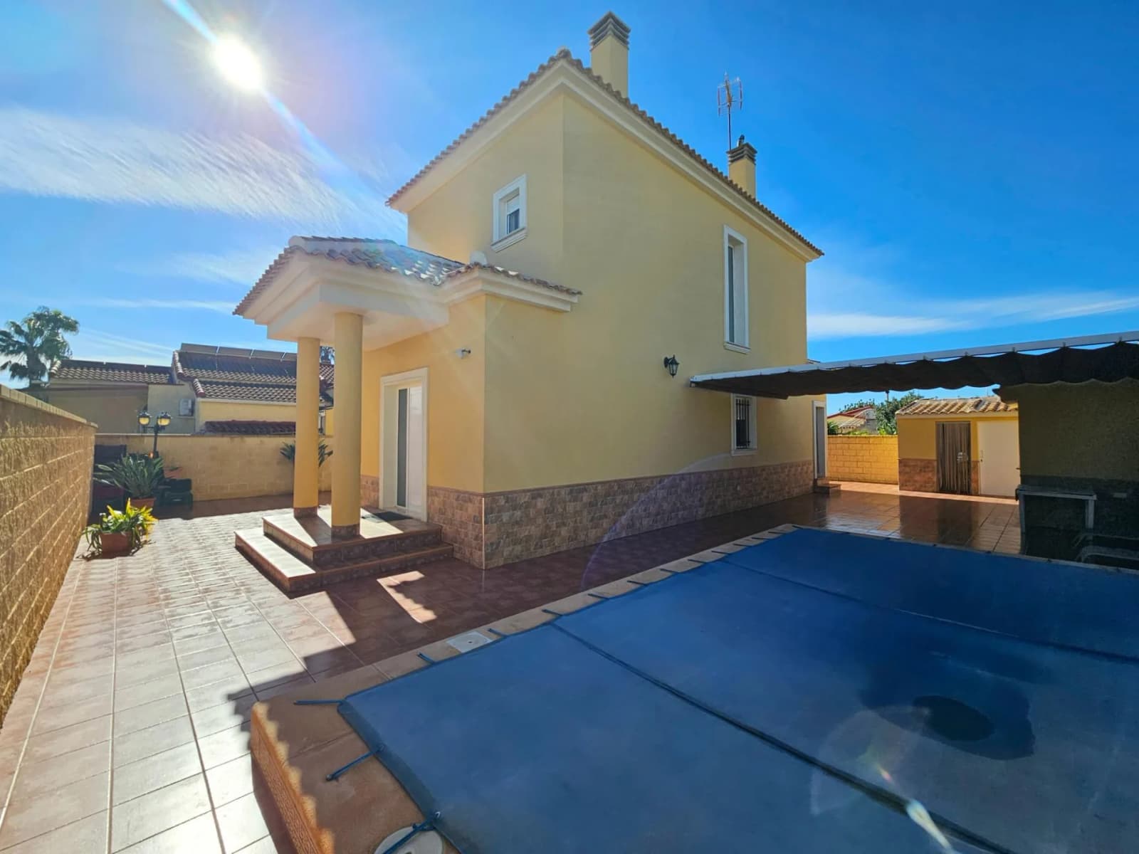 Villa с 3 спальнями на продажу в San Fulgencio, Alicante - Image 2