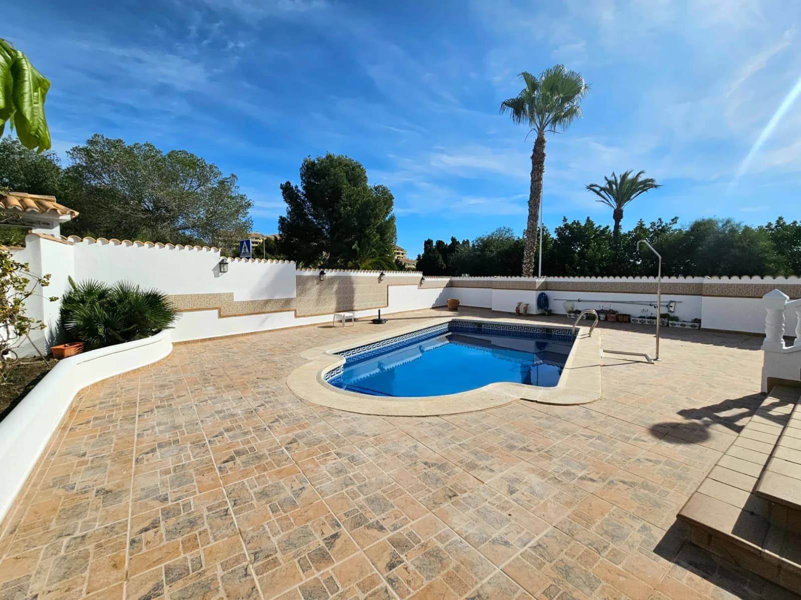 Villa с 4 спальнями на продажу в Orihuela Costa, Alicante - Image 9