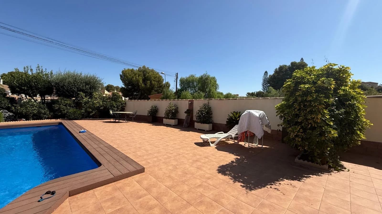 Villa de 7 dormitorios en venta en Torrevieja, Alicante - Image 3