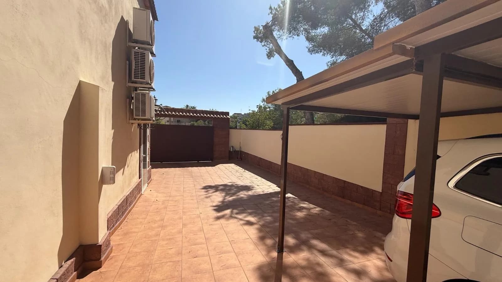 Villa de 7 dormitorios en venta en Torrevieja, Alicante - Image 9