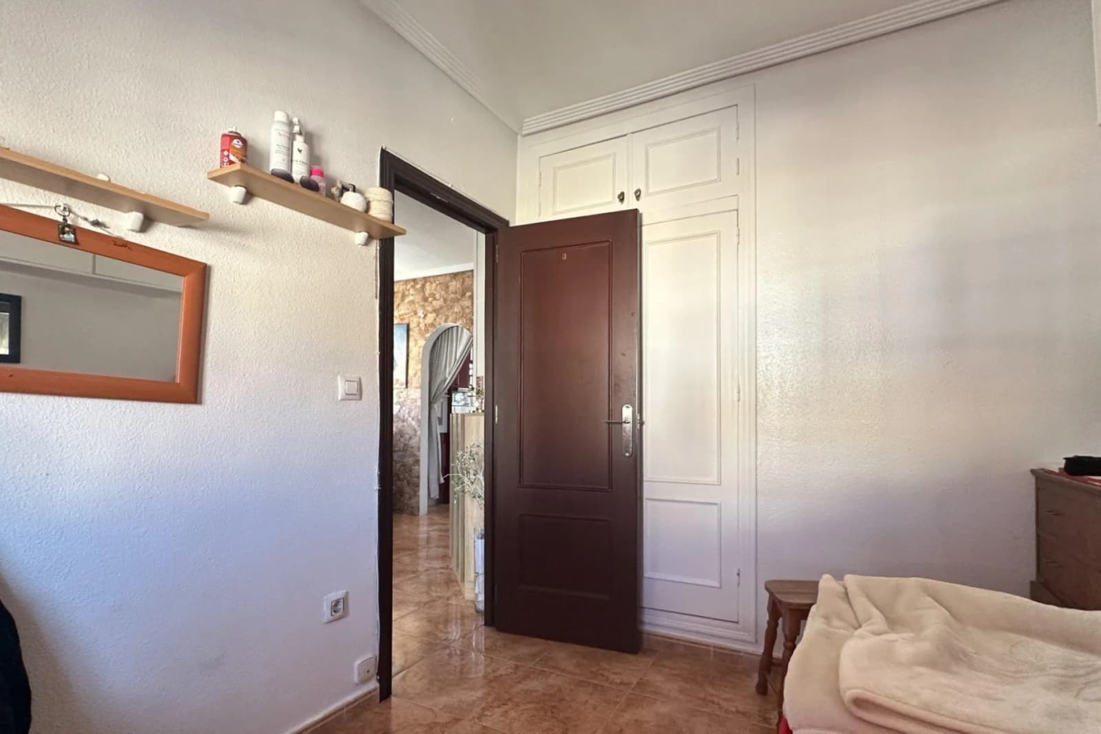 Bungalow de 2 dormitorios en venta en Torrevieja, Alicante - Image 8